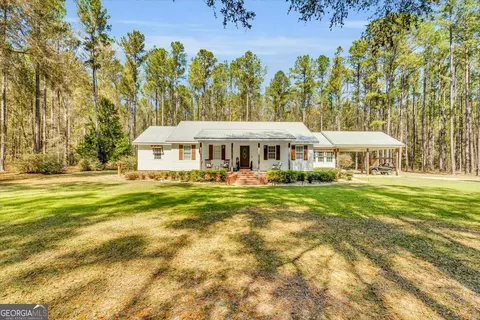 5200 Old River Rd S, Brooklet, GA 30415