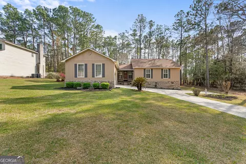 124 Evergreen Dr, Statesboro, GA 30458