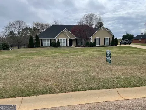 111 Prestwick Dr, Lagrange, GA 30241