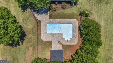 Exterior - 111 Prestwick Dr, Lagrange, GA 30241 photo 12 of 12