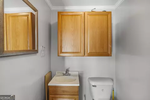 Bath - 111 Prestwick Dr, Lagrange, GA 30241 photo 4 of 4