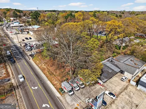 2527 Donald Lee Holloway Hwy NW, Atlanta, GA 30318