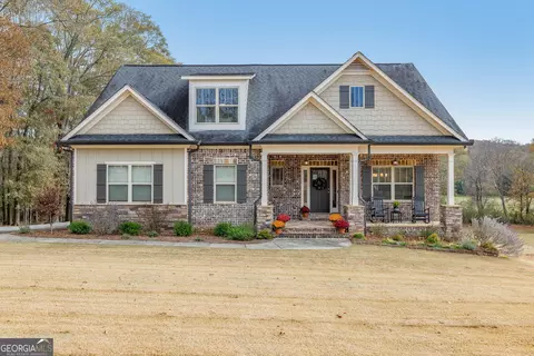 254 Lakewood Cove Dr, Demorest, GA 30535