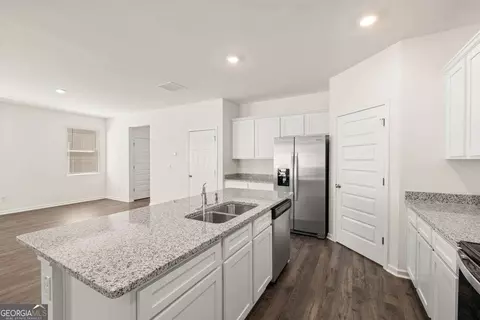 6030 Knickerbocker St, Mableton, GA 30126