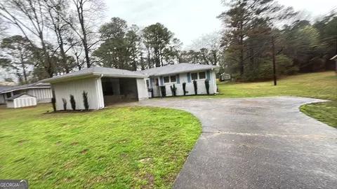 390 Dot Dr, Atlanta, GA 30349