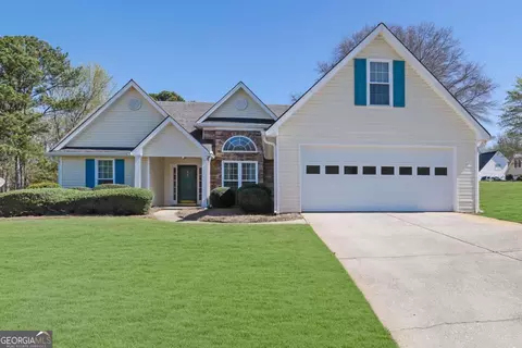 6185 Devonshire Dr, Flowery Branch, GA 30542