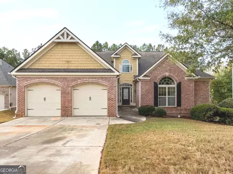 165 Elenor Dr, Fayetteville, GA 30215