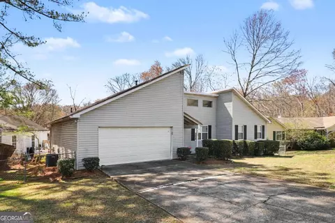 632 Woodknoll Ct, Jonesboro, GA 30238