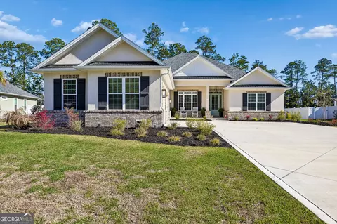 204 Fiddlers Cove Dr, Kingsland, GA 31548