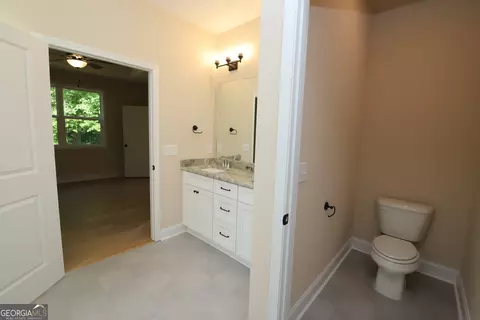 Bath - 116 Celebration Blvd, Lagrange, GA 30241 photo 4 of 6
