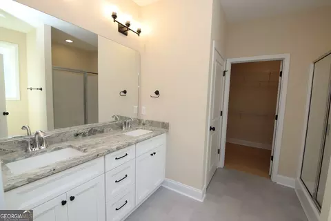 Bath - 116 Celebration Blvd, Lagrange, GA 30241 photo 6 of 6