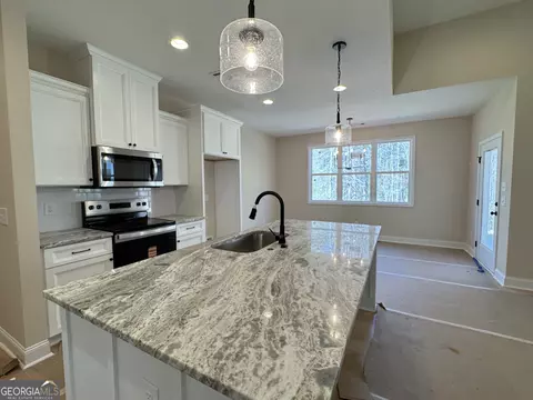 Kitchen - 116 Celebration Blvd, Lagrange, GA 30241 photo 2 of 5