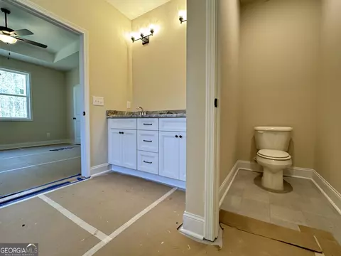 Bath - 116 Celebration Blvd, Lagrange, GA 30241 photo 3 of 6