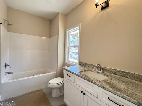 Bath - 116 Celebration Blvd, Lagrange, GA 30241 photo 1 of 6
