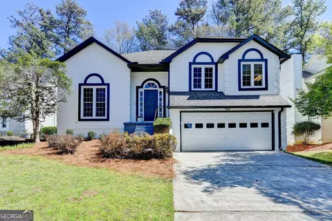 165 River Terrace Ct, Roswell, GA 30076