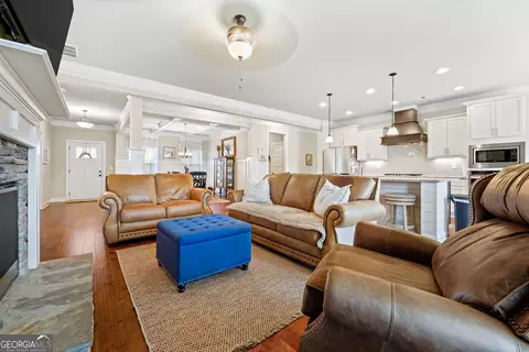 Living - 549 Calgary Downs Dr, Winder, GA 30680 photo 1 of 2