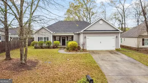 106 New Hope Dr, Perry, GA 31069
