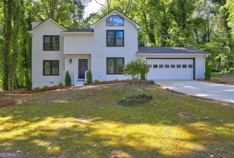 1879 Lake Chase Ln, Jonesboro, GA 30236