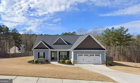 122 Moriah Woods Dr, Auburn, GA 30011