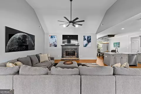 27 Dorian Ct, Newnan, GA 30265 photo 8