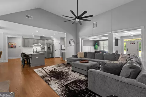 27 Dorian Ct, Newnan, GA 30265 photo 10