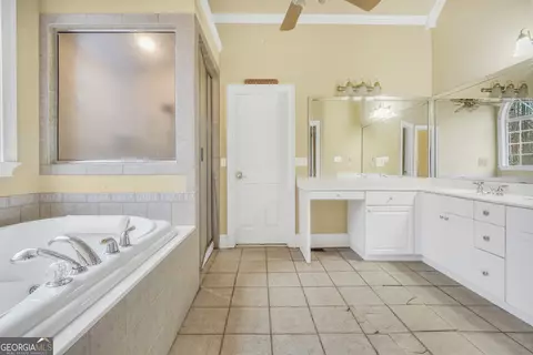 Bath - 3003 SW East Fairview Rd, Mcdonough, GA 30252 photo 2 of 7