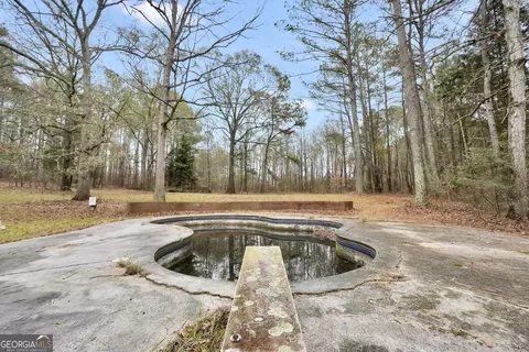 Exterior - 3003 SW East Fairview Rd, Mcdonough, GA 30252 photo 3 of 5