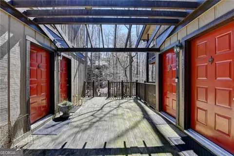 709 River Run Dr, Atlanta, GA 30350