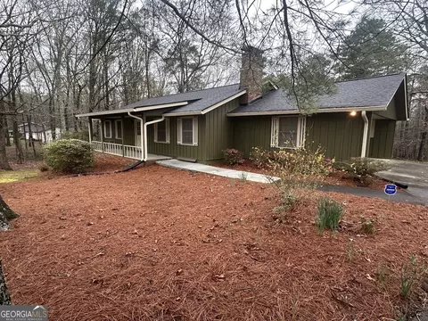 8896 Hickory Hollow Dr, Douglasville, GA 30135