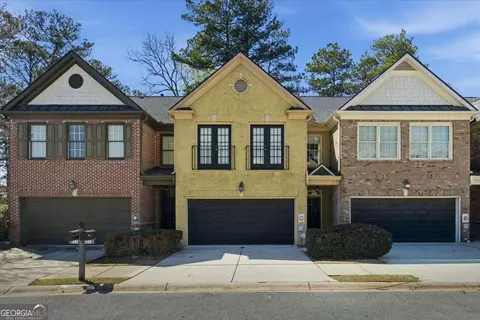 1686 Oakbrook Lake Dr, Norcross, GA 30093