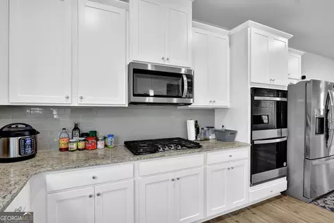 Kitchen - 3535 Senna Rd, Duluth, GA 30096 photo 4 of 5