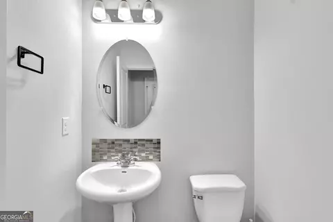 Bath - 3535 Senna Rd, Duluth, GA 30096 photo 3 of 4