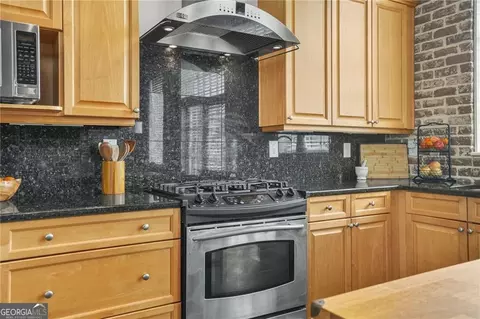 Kitchen - 5434 Peachtree Rd #119, Atlanta, GA 30341 photo 4 of 7