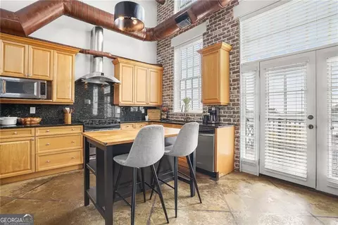 Kitchen - 5434 Peachtree Rd #119, Atlanta, GA 30341 photo 2 of 7