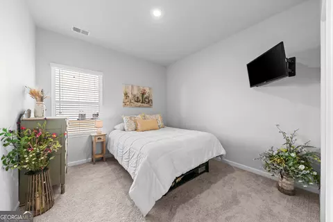 Bedroom - 1356 Pine View Trl, Monroe, GA 30656 photo 1 of 11
