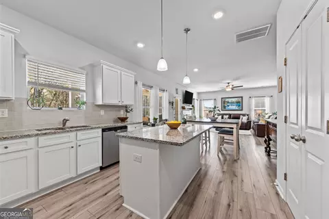 Kitchen - 1356 Pine View Trl, Monroe, GA 30656 photo 2 of 4
