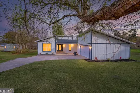 104 Cardinal St, Woodbine, GA 31569