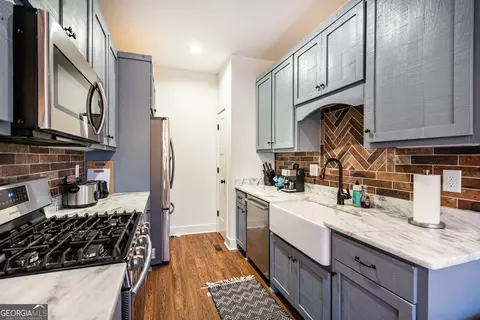 Kitchen - 295 Ferrell Tatum Rd, Lagrange, GA 30240 photo 2 of 2