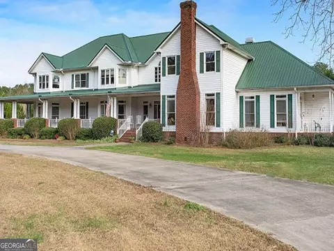 725 Maddox Rd, Griffin, GA 30224