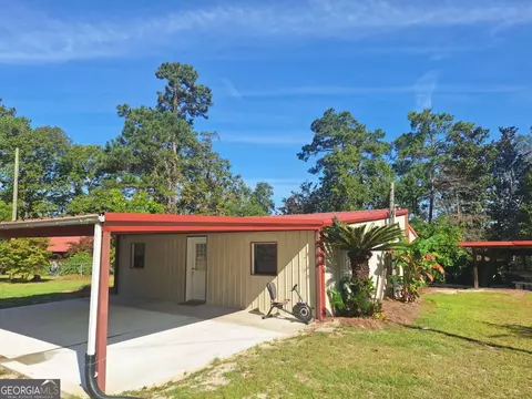 163 High Bluff Rd, Baxley, GA 31513