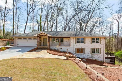 3711 Hickory Cir SE, Smyrna, GA 30080
