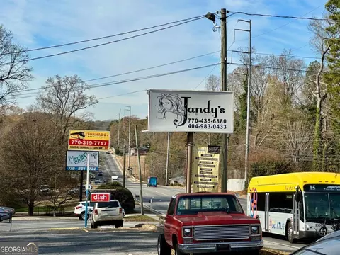 456 Windy Hill Rd SE, Marietta, GA 30060