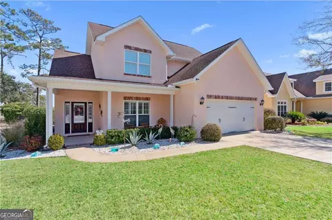 18 Country Club Ct, St. Simons, GA 31522