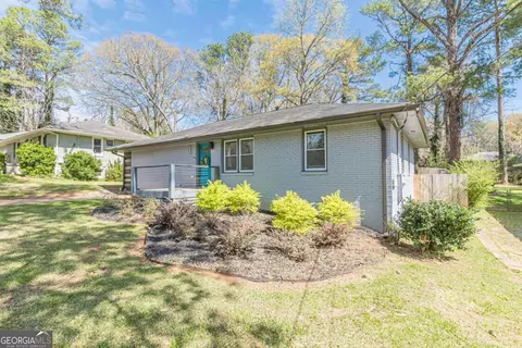 1692 Derrill Dr, Decatur, GA 30032