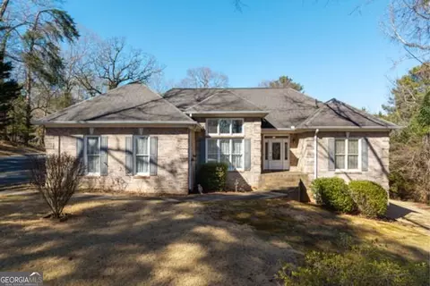 536 Peachtree Rd, Hoschton, GA 30548