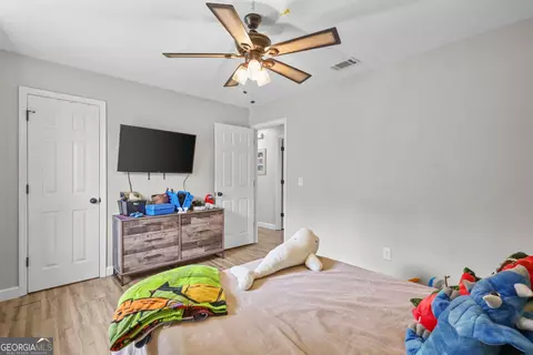 Bedroom - 4314 Old Hoboken Rd, Blackshear, GA 31516 photo 4 of 6
