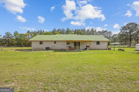 Exterior - 4314 Old Hoboken Rd, Blackshear, GA 31516 photo 8 of 9