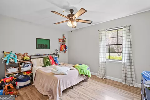 Bedroom - 4314 Old Hoboken Rd, Blackshear, GA 31516 photo 3 of 6