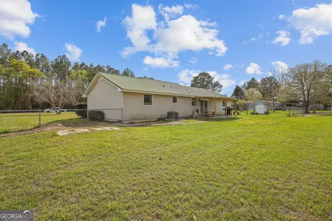Exterior - 4314 Old Hoboken Rd, Blackshear, GA 31516 photo 7 of 9