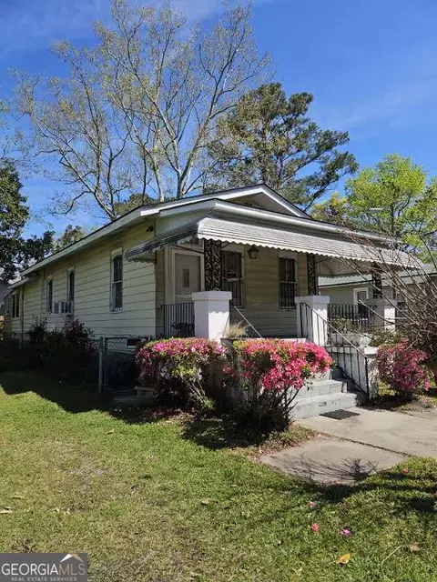 906 E 38th St, Savannah, GA 31401